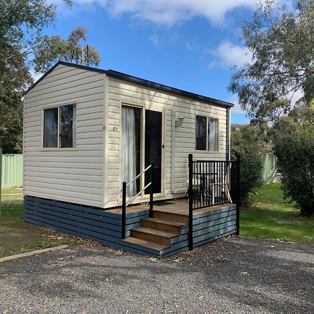 Horsham Riverside Caravan Park Екстериор снимка